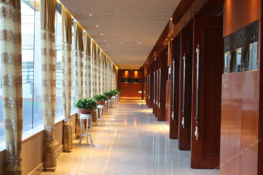 Grand Skylight International Hotel Ganzhou Chang Zhen Avenue Exterior photo